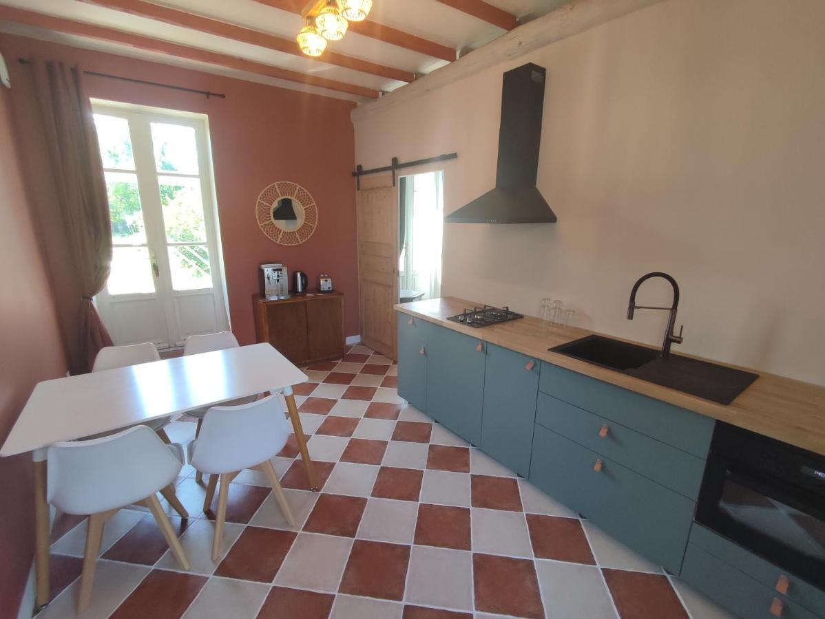 Apartamento Au Tournebride Randan Exterior foto